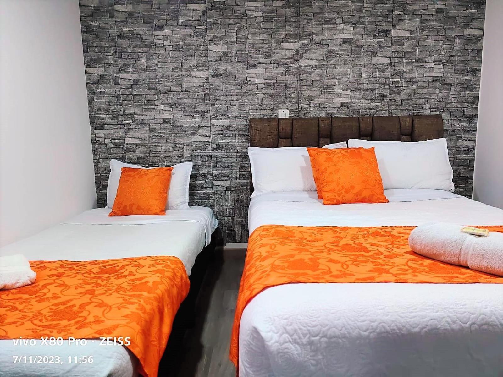 Hotel Kristal Ferial Bogotá Exteriör bild