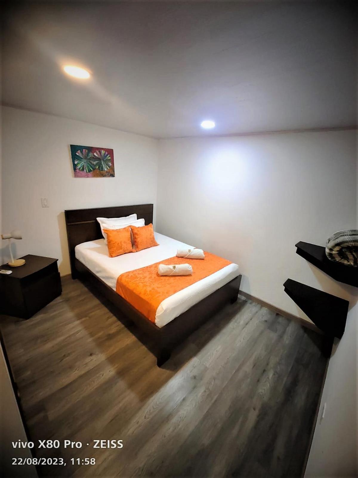 Hotel Kristal Ferial Bogotá Exteriör bild